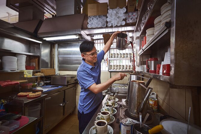 Authentic Singapore Street Food Tour - Group size and the pacing benefit (and potential tradeoff)