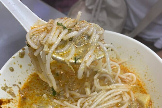 Best Ever Katong Food Tour with Local Foodie - PRIVATE TOUR - Katong-Joo Chiat Is the Right Neighborhood for Food Lovers