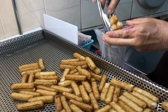 Best Ever Street Foods with Local Foodie - PRIVATE TOUR - Price and value: what $95.24 buys you in a 3-hour morning