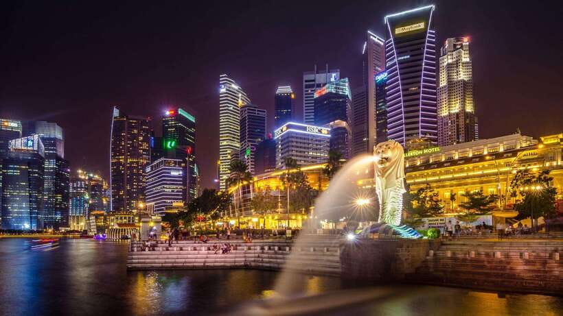 Best of Singapore: Private Walking Tour with a Local - Marina Bay Sands as Your Launch Pad