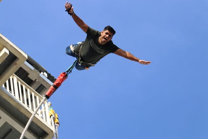 Bungy Jump - Skypark Sentosa 47m Bungy Jump over Siloso Beach