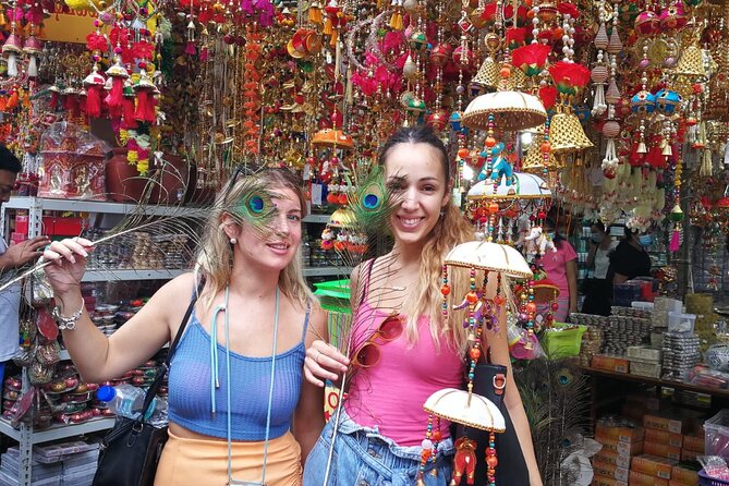 Chinatown, Little India, Kampong Gelam City Highlights Tour - Stop 3 in Chinatown: Buddha Tooth Relic Temple and Chinese heritage stories
