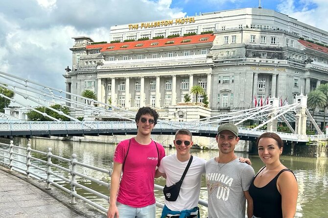 CityWalk With A Local - Singapore River: from livelihoods to cleanup to a transformed business zone