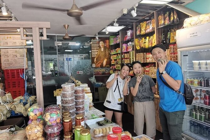 Eat Snap Katong Walking Food Tour - Meeting at Marine Parade MRT and Ending Near Paya Lebar