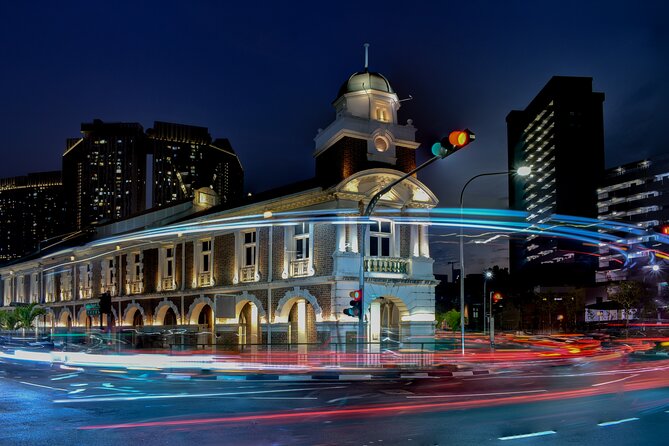 Feel the Heartbeat: A Singapore Chinatown Walking Tour - Buddha Tooth Relic Temple and Sri Mariamman Temple: what to notice up close