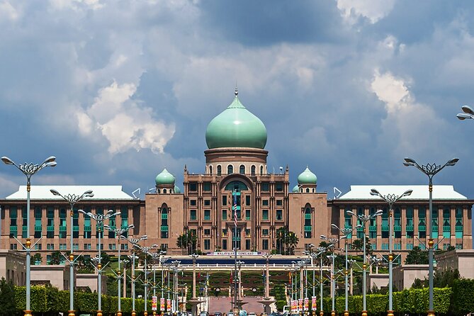 From Singapore: Private Kuala Lumpur / Malacca tour + SKY DINING - KL 360 revolving Sky Dining at 4pm: the meal that turns into skyline time