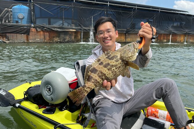 Kayak Fishing Tour in Singapore, Pasir Ris and Pulau Ubin Kelongs - Fishing with live bait: the part you’ll actually repeat later