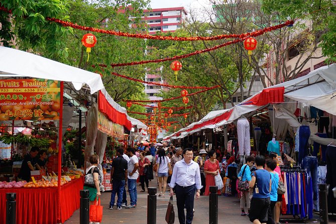 Kickstart Your Trip To Singapore With A Local: Private & Personalized - The riverbank walk: colonial-era buildings, sculptures, and skyline views