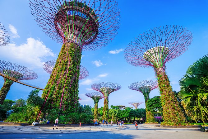 Kickstart Your Trip To Singapore With A Local: Private & Personalized - The durian-shaped landmark and Singapore’s arts connection