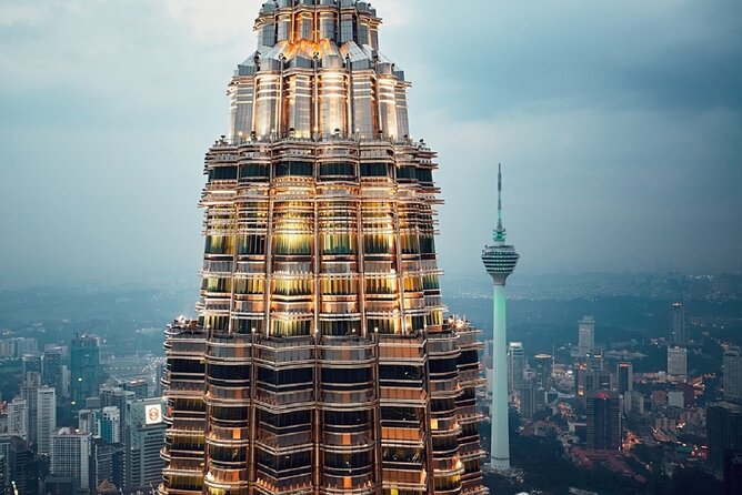 Kuala Lumpur and Malacca: Private Historical Tour from Singapore - Batu Caves: A Limestone Incline and a Fast Photo-Stop