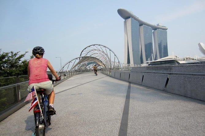 Live Like a Local in Singapore (Half-day Tour) - Stop 2, Taman Jurong’s Diamond block, plus an ordering game