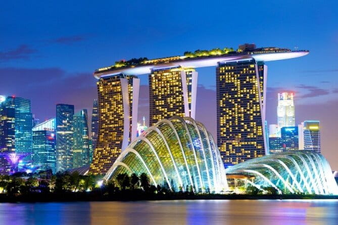 Live Like a Local in Singapore (Half-day Tour) - Stop 5, community club life and the Caterpillar Library story