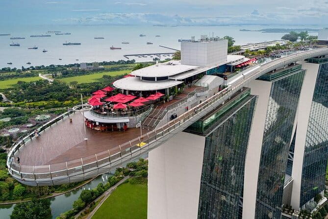 Marina Bay Sands SkyPark Observation Deck ticket in Singapore - Infinity pool and rooftop bar: what you can actually use