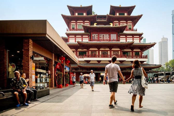 Michelin Premium Food Tour with Hawker Centre & Chinatown Tour - Food touring strategy: how to get the most from your tastings