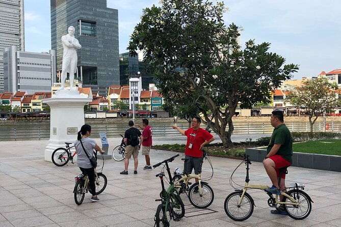 Past And Present Singapore Bike Tour - Gardens by the Bay and Supertree Grove: Modern Nature with a Plan