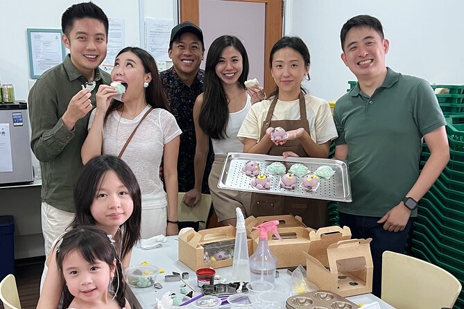 Pau Making Workshop With Dim Sum Tasting and Factory Tour - Nury Dian Xin’s mini factory tour, what you actually learn