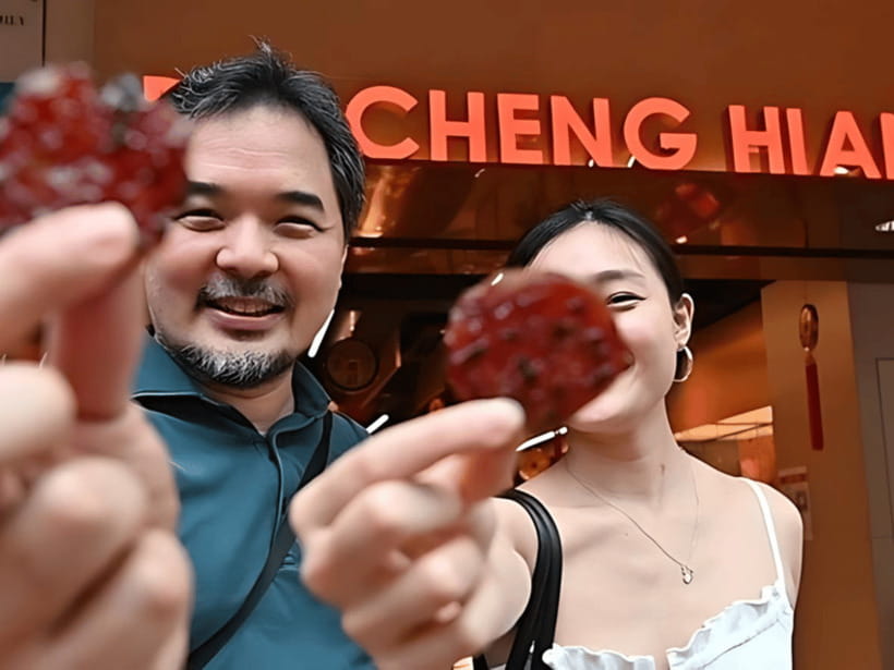 Personalised 3in1 Food Tour: 3 Cultural Trails of Singapore - Tekka Centre and Little India Arcade: where your stomach learns the neighborhood