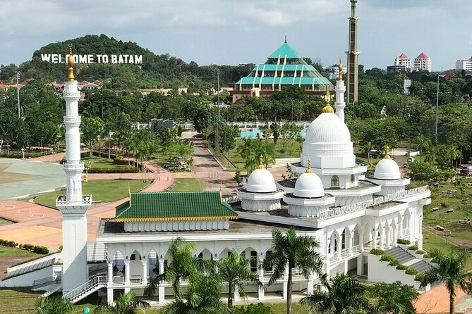 PRIVATE: Batam day tour with Ferry, 2-hour Massage and Lunch from Singapore - Barelang Bridge, the Hollywood-style sign, and a local history museum