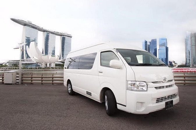 Private Customized Singapore Car Tour (Half Day or Full Day) - Driving Singapore efficiently: how the car-and-guide pace feels