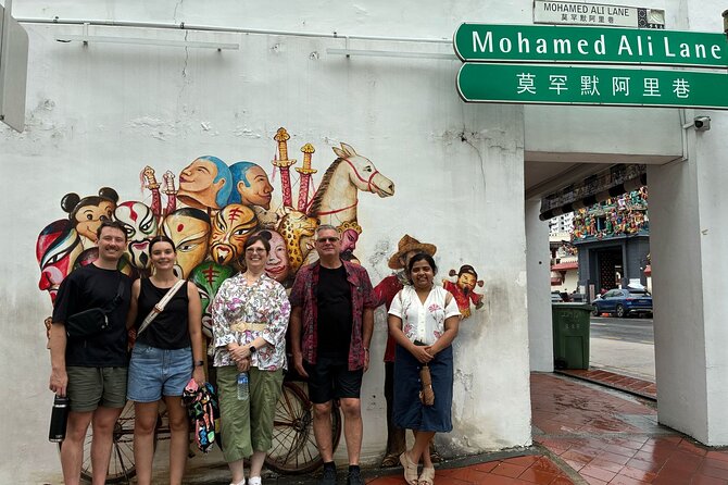 Private Customized Singapore Car Tour (Half Day or Full Day) - Chinatown, Kampong Glam, and Little India in one day