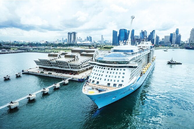 Private Departure Transfer From Singapore Hotel to Airport or Port - Price and value: what $28.26 per person buys you