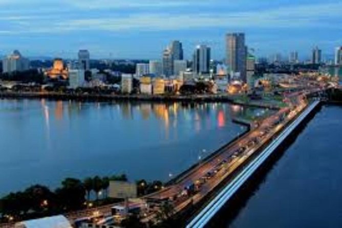 Private Tour: Sightseeing Daytrip to Johor Bahru from Singapore - Crossing Into Johor Bahru Without the Transit Headaches