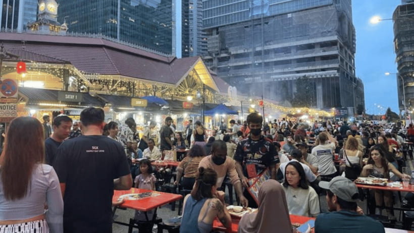 Signature Night Tour: Walk Through Marina with Food Tastings - Key highlights you will actually care about