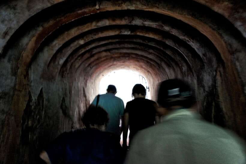 Singapore 2.5-Hour Walking Tour: Graves, Guns & Battles - Price and pacing: is $31 for 150 minutes good value?