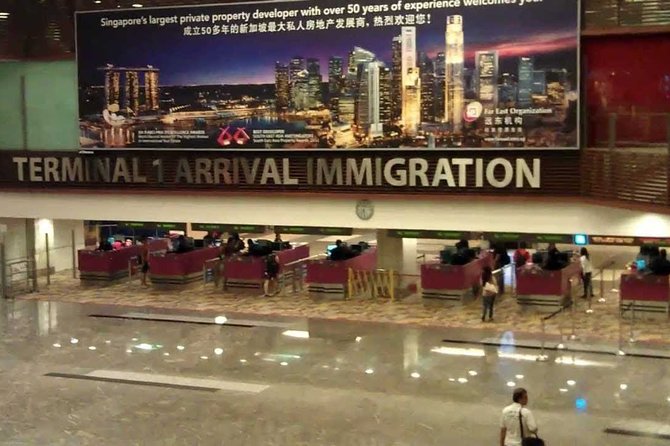 Singapore Airport: Shared Arrival or Departure Car Transfer - Shared transfer size: small group, fewer moving parts