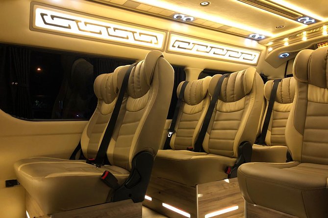 Singapore Arrival Ground Transfer in Limo-Bus - A Realistic Itinerary: What Happens From Landing to Hotel