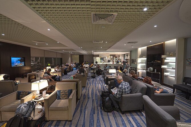 Singapore Changi Airport (SIN) T1/T2/T3/T4 VIP Lounge Access - Duration and value: 2 to 6 hours at $37.99