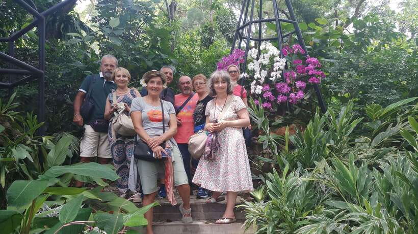 Singapore: Chinatown and Little India Private Walking Tour - Key things you will notice on this Singapore walking tour