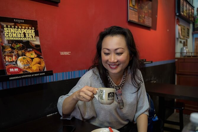 Singapore: Chinatown Hawker Market Food Tour with 7 Food Tastings - Chia Ann Siang’s hill and why Chinatown has its own logic