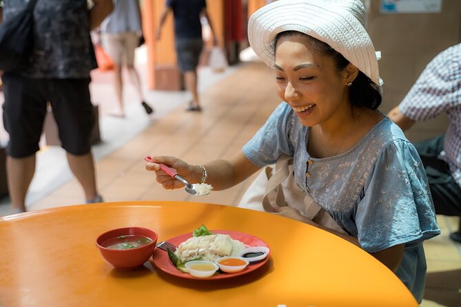 Singapore: Chinatown Hawker Market Food Tour with 7 Food Tastings - Marina Bay’s Red Dot Design Museum stop: a quick style pause