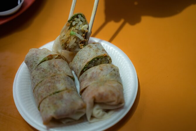 Singapore: Chinatown Hawker Market Food Tour with 7 Food Tastings - Price and value: is $146 fair for three hours?