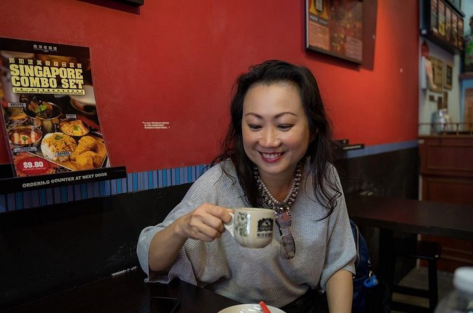 Singapore Chinatown Market Private Food Tour with 7 Food Tastings - How the “secret dish” and flexible pacing change the experience