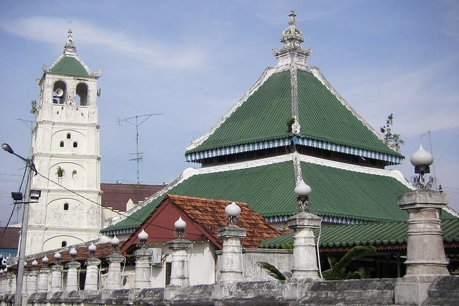 Singapore City To Kuala Lumpur City En-route Malacca Heritage Tour - Timing and logistics, from pickup precision to KL drop-off ease