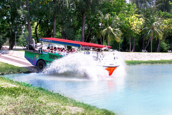 Singapore Duck Tour - What the Singapore Duck Tour really gives you, land plus water in one hour