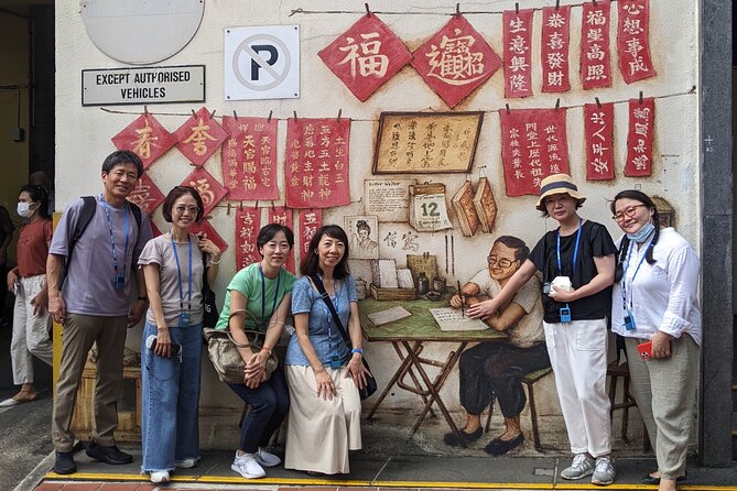 Singapore Essential Private Walking Tour - Kampong Glam Stops for Shophouses, Street Art, and Everyday Details