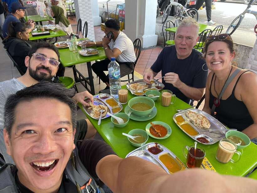 Singapore: Food and Bike Tour - Downtown - How the 9 Dishes and Drink Actually Land