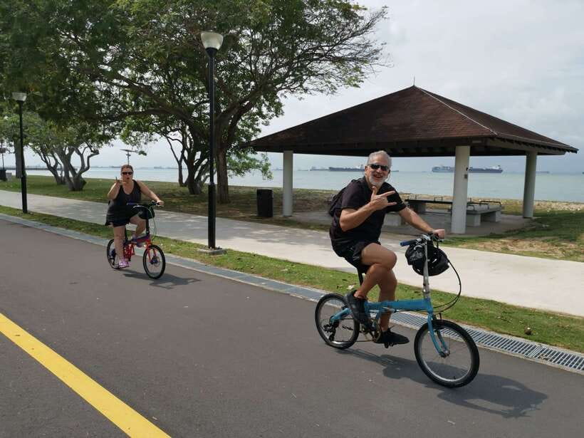 Singapore: Food and Bike Tour: Katong District - East Coast Beach Wind-Down: Why the Finish Feels Like a Reward