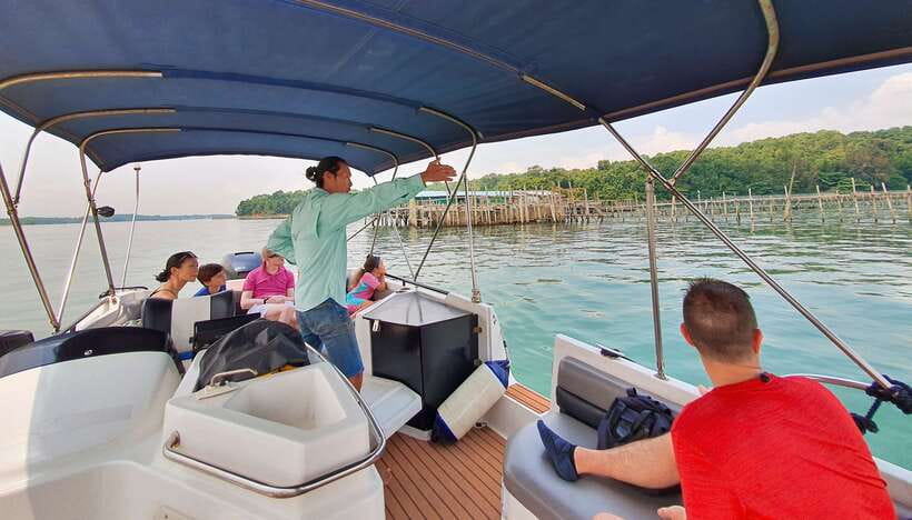 Singapore: Guided Boat Tour and Kelong Fish Farm Visit - Where you meet, what you should bring, and how to keep it easy