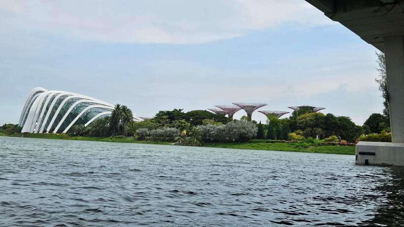 Singapore: Guided City Tour by Amphibious Duck Boat - Getting to Suntec City Tower 2 and starting without stress
