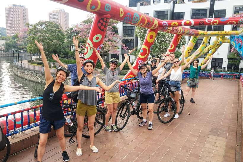 Singapore: Historical Half-Day Bike Tour - How the ride feels: distance, pacing, and safety that matters