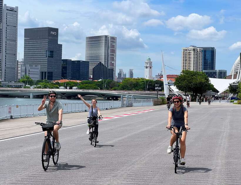 Singapore: Historical Half-Day Bike Tour - The city’s feel in Kampong Glam and the market rhythms
