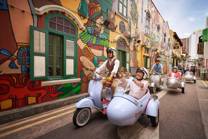 Singapore: Kampong Glam & Civic District Vespa Sidecar Ride - Why a Vespa Sidecar Works in Kampong Glam