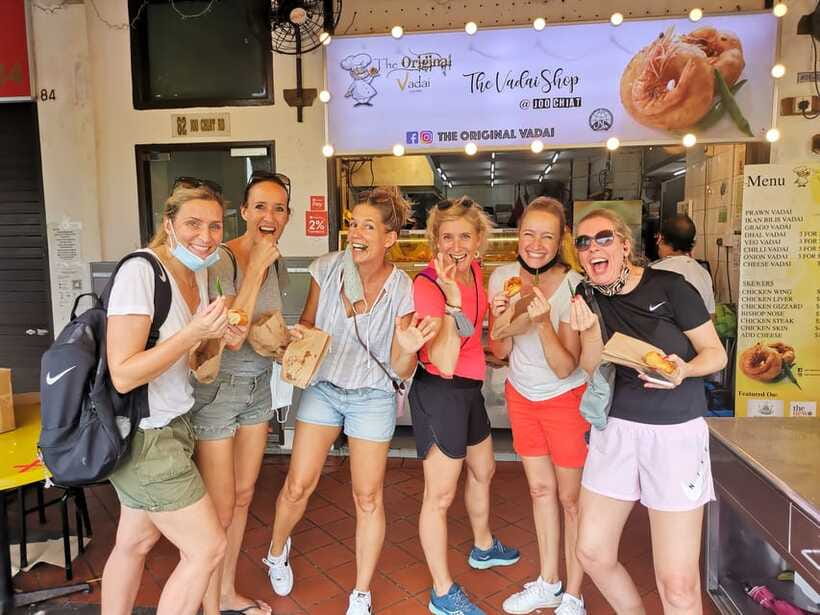 Singapore: Katong Local Food and City Highlights Tour - Food stops in the real places locals go, and what to do with that