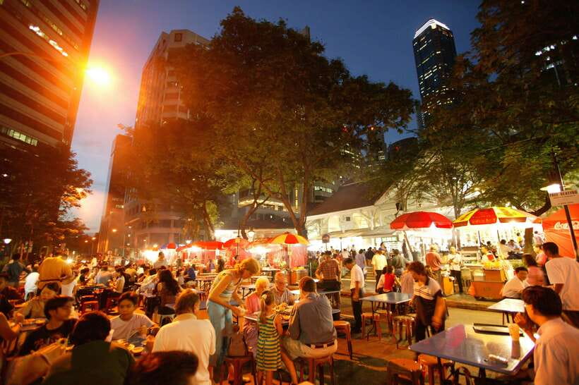 Singapore: Lau Pa Sat Night Street Food with Marina Bay Walk - Amoy Street Food Centre tea-time snack and UNESCO hawker context