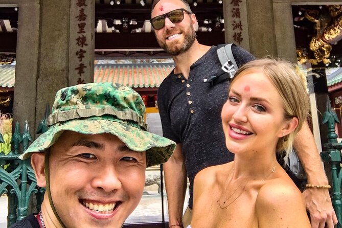 Singapore Layover Tour with a Local: 100% Personalized & Private - Chinatown on a short clock: shopping, streets, and bargains