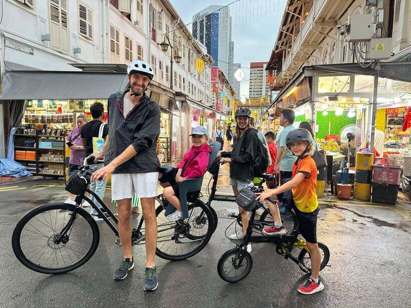 Singapore: Light to Night Bike Tour - How the ride feels: distance, pace, and what to expect on urban roads